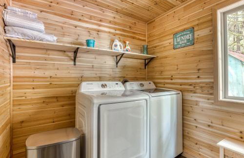 Thompson Cabin - Charming Salmon Riverfront A-Frame Oasis w/ fireplace - Foto 54