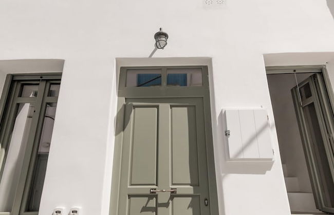 aniko suites White Alley - Photo 45