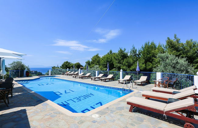 Angelina Studios - Foto 1