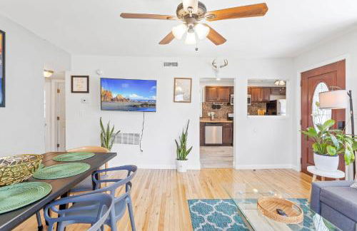 NEW! Quiet Family House near the Casino - Foto 20