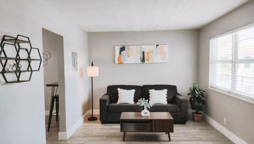 Rustic Retreats Cozy 2BR for 6 guests minutes from Las Olas - Foto 3