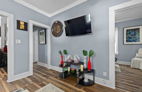 Casa Bella- Chic, Retro Apt- Steps to Historic District! - Foto 3