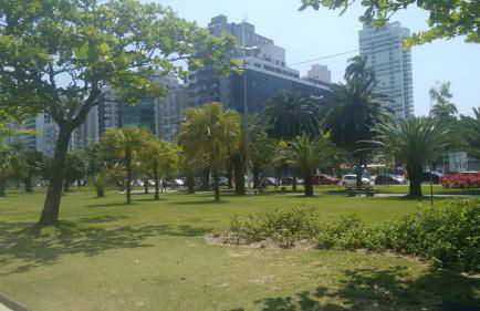 Apartamento Studio ao Lado da Praia com Wi-Fi e TV Smart - Foto 34