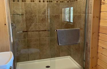 Lakewood Park Campground - Luxury Cabin - Foto 8