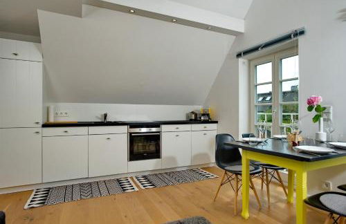 Yellow Upmarine - Foto 16