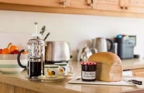 Pass the Keys Dara Cottage 16th Century Thatched Cottage - Photo 38