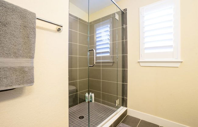 The Ladley Luxury Lifestyle Walk to Mile High - Foto 35