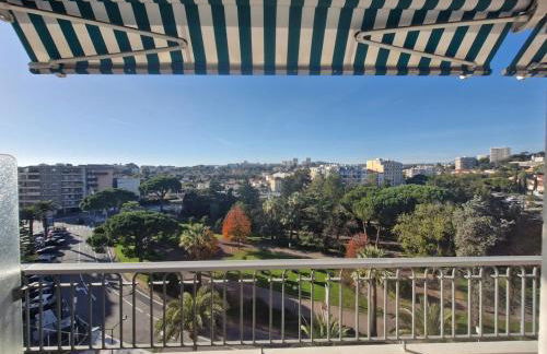 Large 3-bedroom apartment Port Vauban - Foto 30