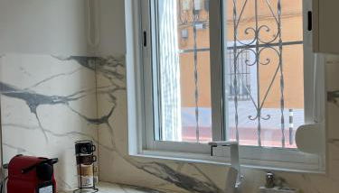 loft con wifi lavadora secadora cama agradable muy proximo valencia - Foto 2