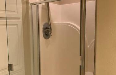 Luxury, modern, homely 4 bedroom house, close to city center, hospitals and shopping centers - Foto 19