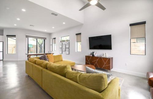 New Modern 3BR 2.5BA North Loop, Cowboy Pool and Patio by Austin Vacay - Foto 10