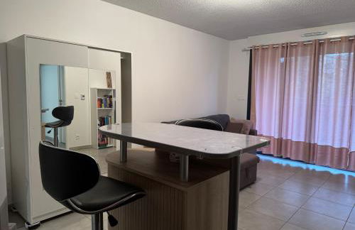 Studio à Louer Aiguerelles - Foto 4