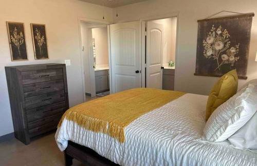 Brand New! Charming and Cozy - Foto 14