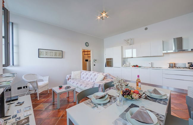 Incanto Sul Lago Pied Dans L' Eau - Foto 21