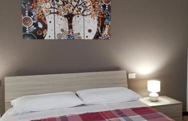 AT HOME IN CREMONA - Foto 5