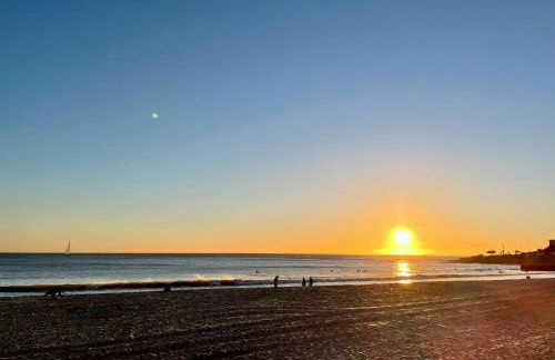 NEW 3 Bedroom Beachfront Apartment - Foto 5