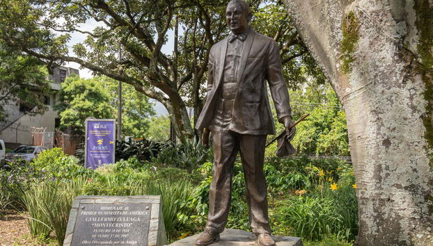 Una de las paradas durante el tour en chiva