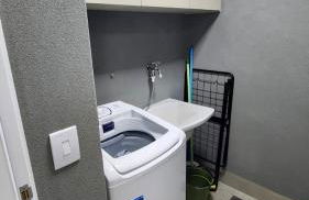 Estúdio com Quarto Privativo, TV e Cama Super King - Foto 6