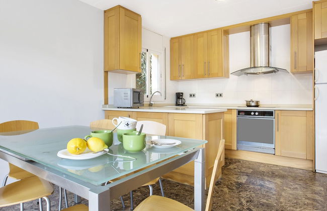 Modern Villa in Canyelles With Private Swimming Pool - Foto 2