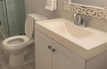 Cozy 2BR suite w Sauna - Foto 37