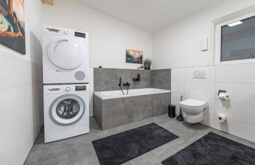 BPS Apartment #7 Luxury Penthouse - NEU - Deluxe - Modern - Foto 52