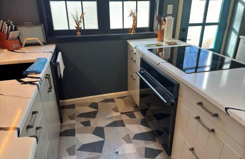 NEW Modern Private Entrance 2 BD Apt Minutes to NYC - Foto 5