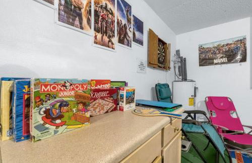 Upstay - Games & Private Pool Family Home - Photo 10