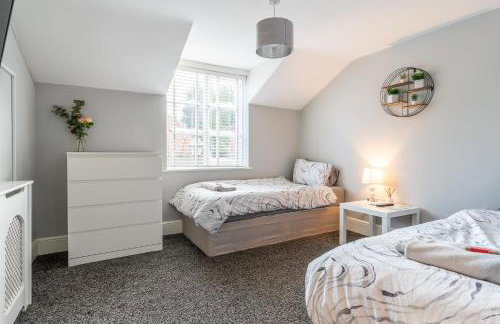 Airfield Manor - Photo 50