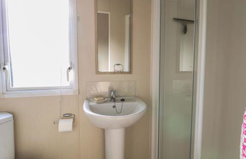 Breathing Space - Photo 17