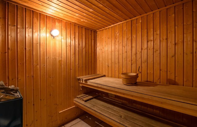 Luxury Holiday Home With Sauna Near Forest in Ovifat - Photo 23