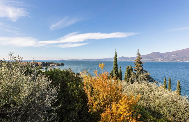 Villa in Torri del Benaco With Lake Garda Views - Photo 33