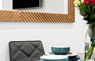 Luxury 4-Bed Family & Group Home-King or Twin Beds-Driveway, Garden-Near Gatwick - Foto 26