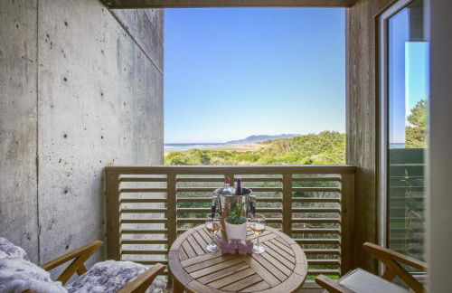 Oceanfront Bliss King Suite & Pet-Friendly Stay - Foto 19