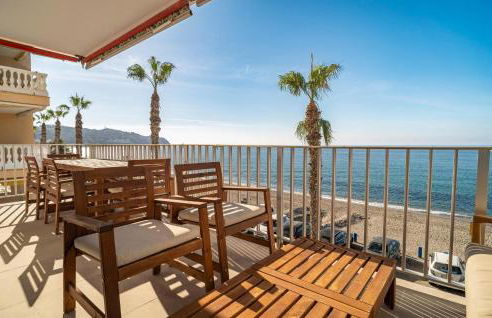 Stunning Apartment In Almuñecar - Photo 3