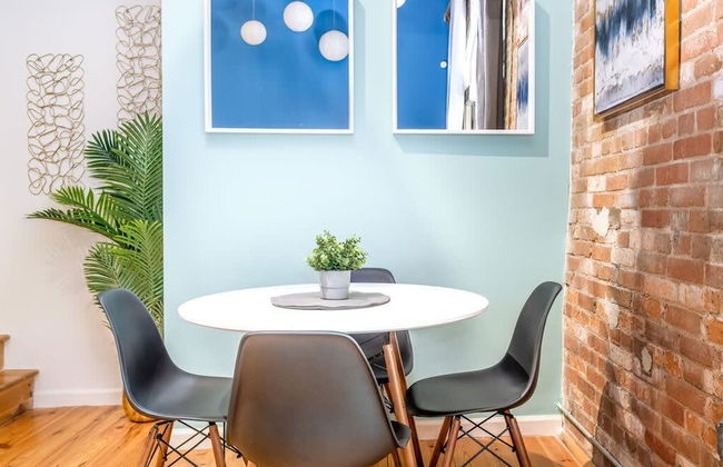 100 Year-old Historic Brick 2BR Loft Large Patio2 - Foto 28