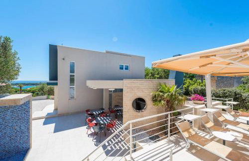 Pool Terrace Sea View Šarkić - Photo 12