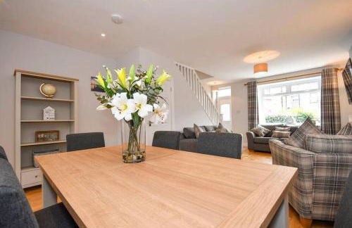 Gertie's Getaway - 3 Bedroom cottage sleep 6-8 - Photo 21