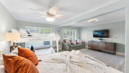 Cozy cottage in the heart of Kemah close to the boardwalk and bay - Foto 2