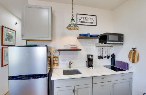 Trail Access and Scenic Views! Rural Hot Springs Gem - Foto 7