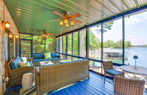Beautiful Lake Keowee Home with Boat Dock and Fire Pit - Foto 29