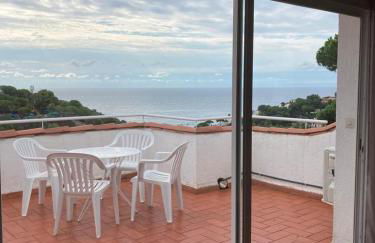 Private Apartments Cala Canyelles - Foto 10