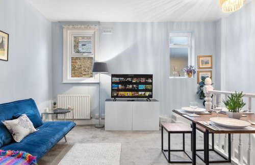 Lovely Split level 2 bedroom flat in NW London - Foto 17