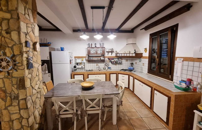 Comfortable Holiday House Close to the sea Down - Photo 11