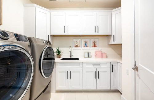 Flagstaff Barbie Dream House - Photo 43