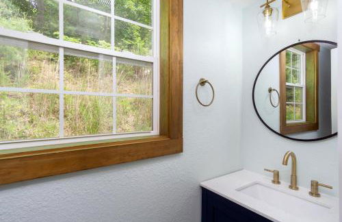 Mountain Over Main Street 5 Min. to Downtown Weaverville, Fire Pit & Views! - Foto 22