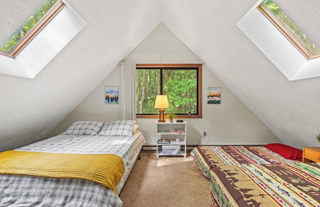 Hygge Home by Avantstay Deck for Outdoor Living, Fire Pit, Game Table - Photo 19