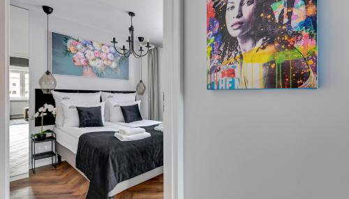 Rooftop, 3 Levels, Old Town View by Downtown Apartments - Foto 3, wardrobe