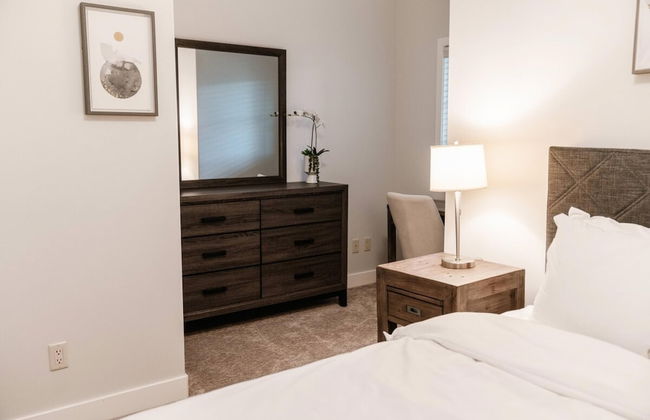 Lakefront Beachfront top Floor Condo w Pool - Photo 17