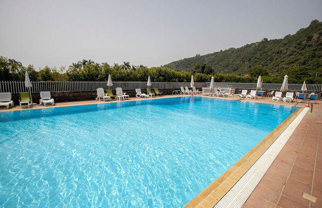 Furnished Open-space Apartment Near the sea and Commercial Points - Foto 1