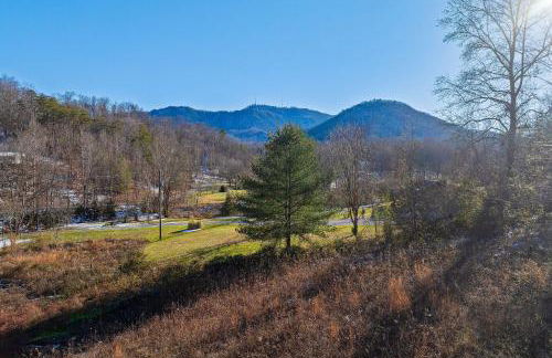 Swimming in the Smokies by American Patriot Getaways - Foto 22